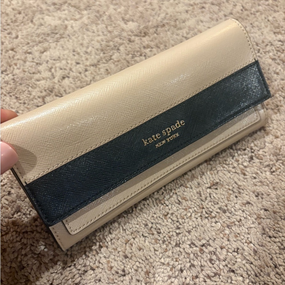 Kate Spade Cream and Black Wallet